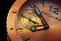 Amazing macro shot of the Nethuns Bronze dial